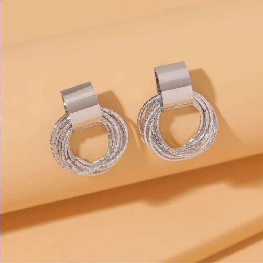 Brand new 3 for $10. silver elegant round drop earrings - Picture 2 of 4